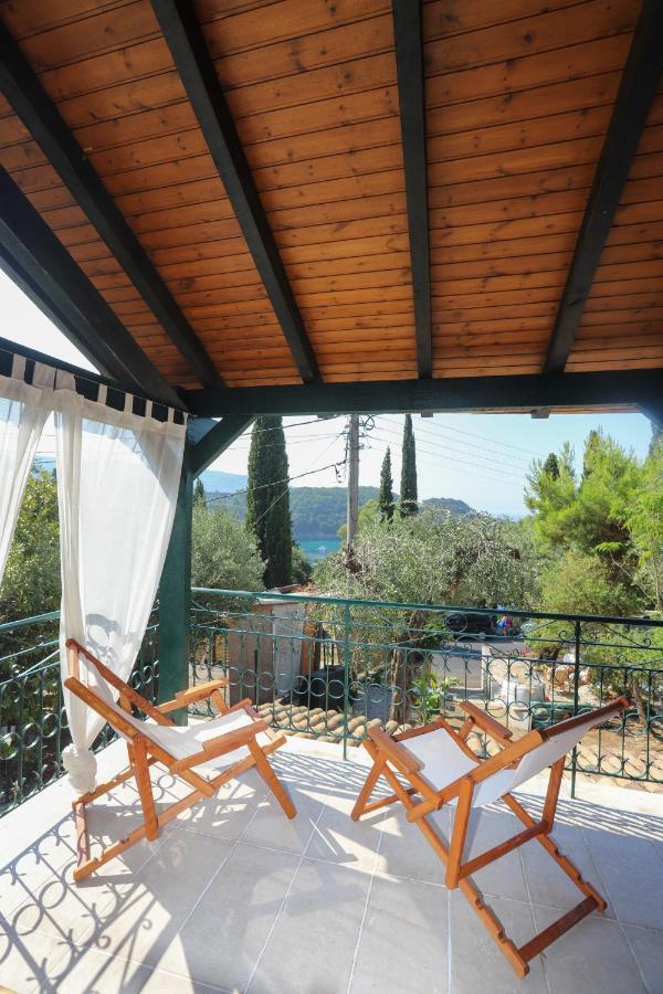 Eleni'S Guesthouse パレオカストリッツア エクステリア 写真