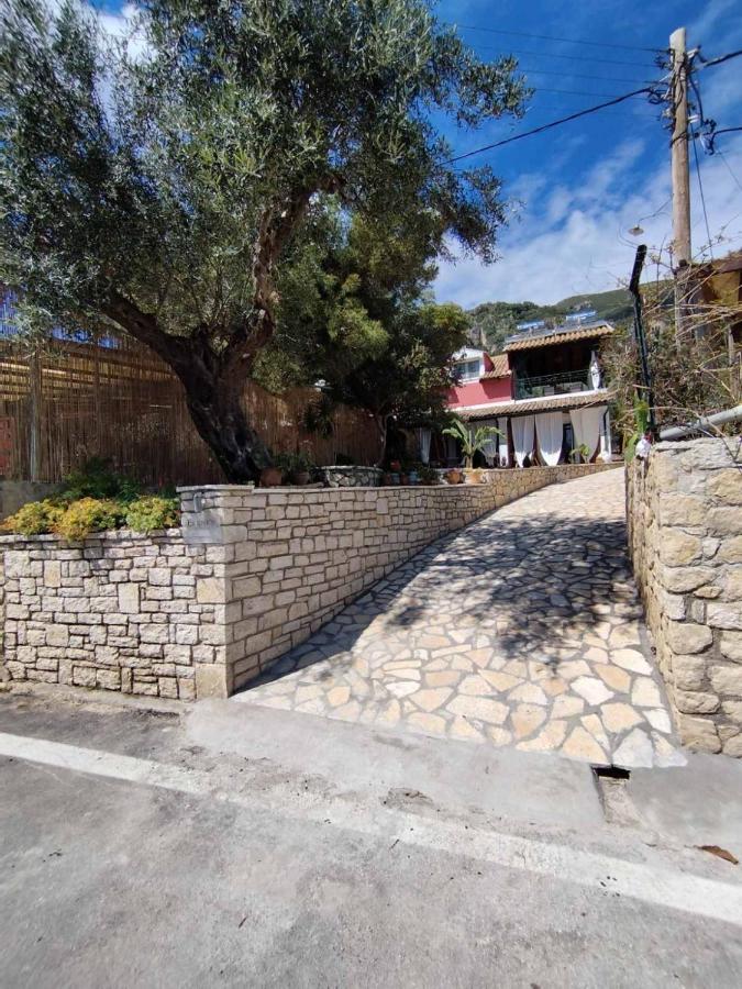 Eleni'S Guesthouse パレオカストリッツア エクステリア 写真